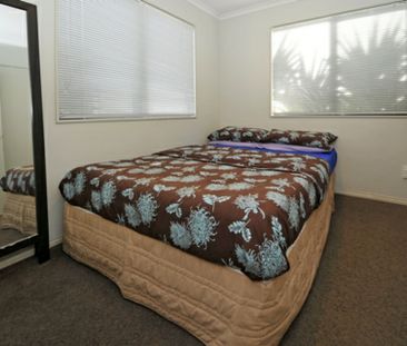 What a Honey - Photo 6