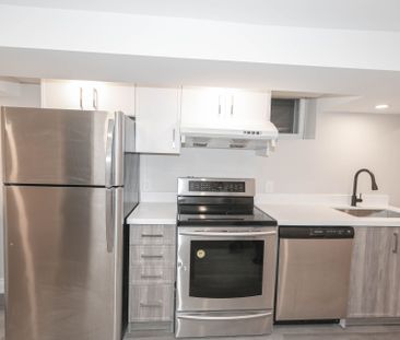 For Lease - 382 Allgood Street, Richmond Hill, Ontario - Photo 3