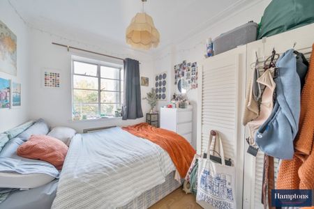 3 bedroom flat to rent - Photo 4