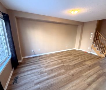 For Lease - 3319 Mikalda Road, Burlington, Ontario - Photo 2