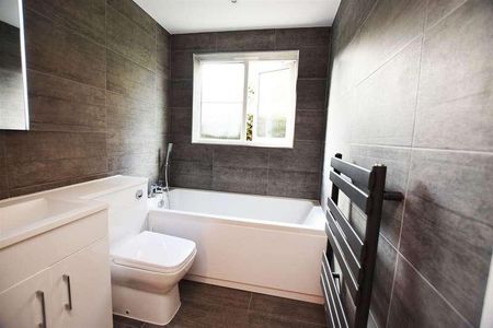 Atkins Gate, Orchard Street, Gillingham, ME8 - Photo 5