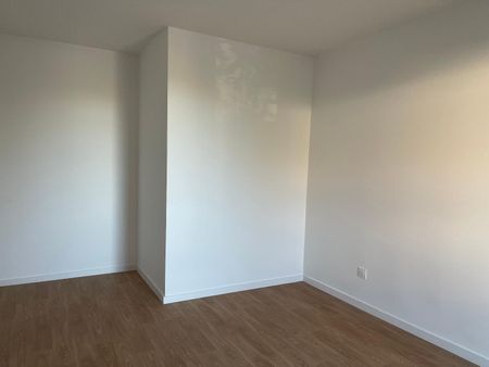 Location Appartement 3 pièces 54m² TOULOUSE 31200 - Photo 4