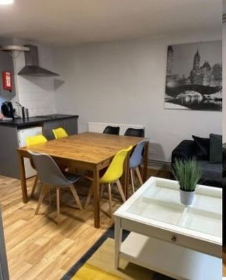 Albert Square, Lenton, Property for rent - Photo 1