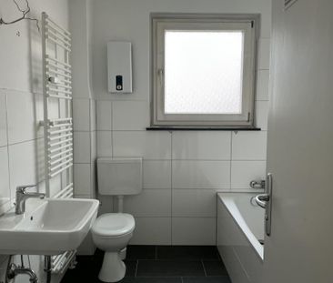 3-Zimmer-Wohnung in Essen Frohnhausen mit schönem Tageslichtbad - Photo 2