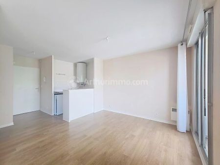 Location Appartement 1 pièce 32m² CLERMONT FERRAND 63000 - Photo 3