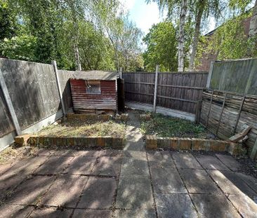 3 bedroom terraced house to rent - Photo 2