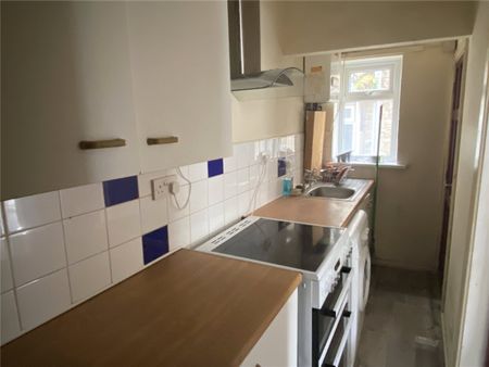 Bromley Street, Batley, WF17 - Photo 3