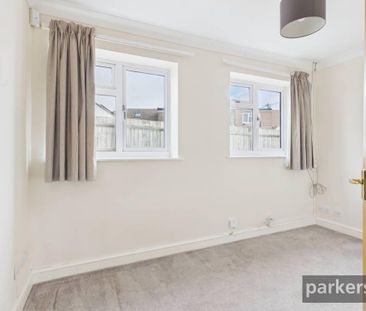 4 bedroom bungalow to rent - Photo 2