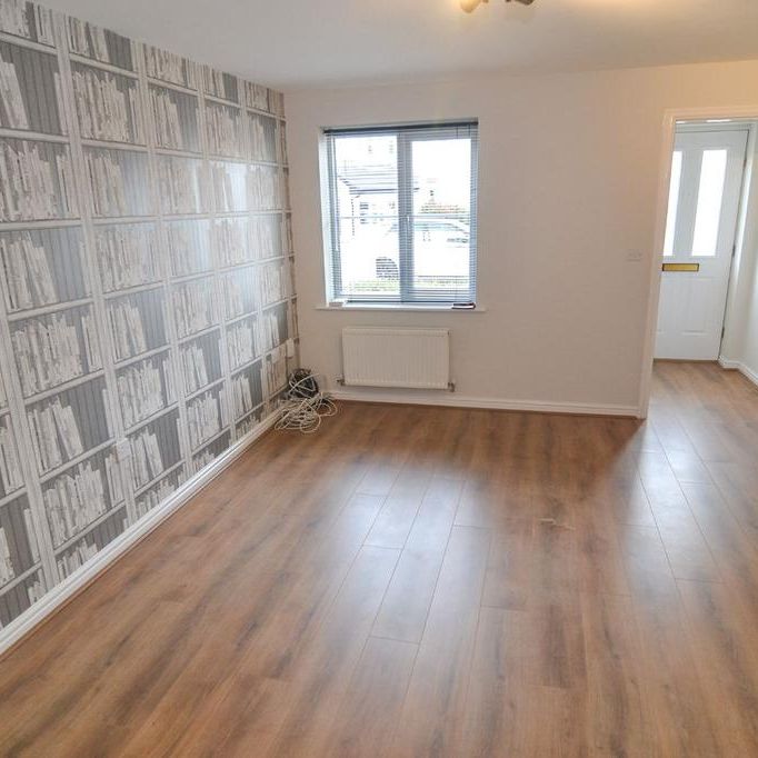 3 bedroom semi-detached house to rent - Photo 1