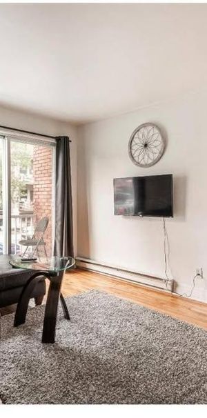 Appartement 4 1/2 - 2 chambres à coucher - 75 m² (817 p2), mois de mars 2026 gratuit - Photo 1