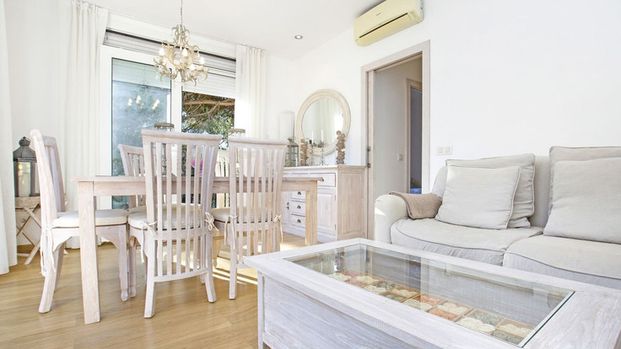 Carrer del Llevant - Foto 1