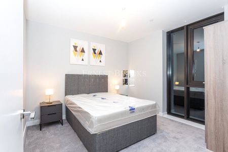 Summerston House, 51 Starboard Way, E16 2PE - Photo 5