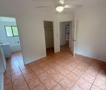 Three bed family home - Cooran - Photo 4