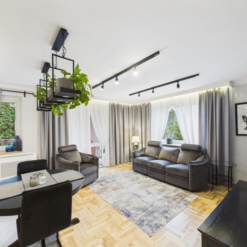 Stylowe 3-pokojowe mieszkanie z tarasem. 54.36 m² - Фото 1