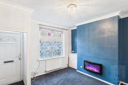 2 bedroom terraced house to rent - Photo 3