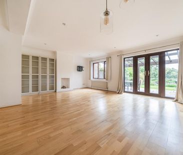 4 bedroom terraced house to rent - Photo 5