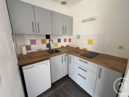 Location Appartement 2 pièces 36m² GRANVILLE 50400 - Photo 2