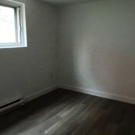 ST-LÉONARD 31/2 LIBRE RÉNOVÉ - Photo 4