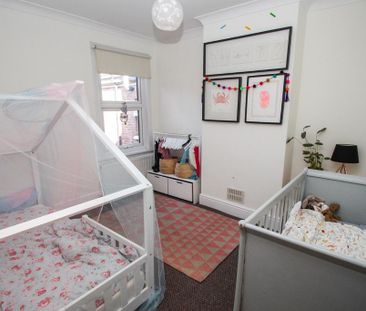 3 bedroom terraced house to rent - Photo 4