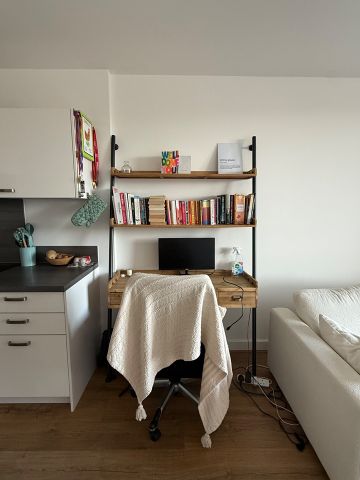 1 Bed Flat, Adenmore Road, SE6 - Photo 3