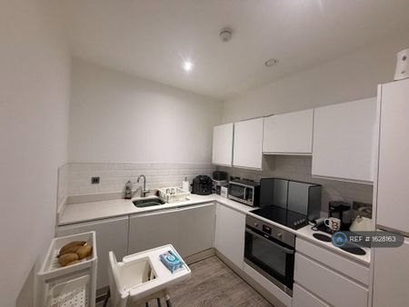 1 bedroom flat to rent - Photo 5
