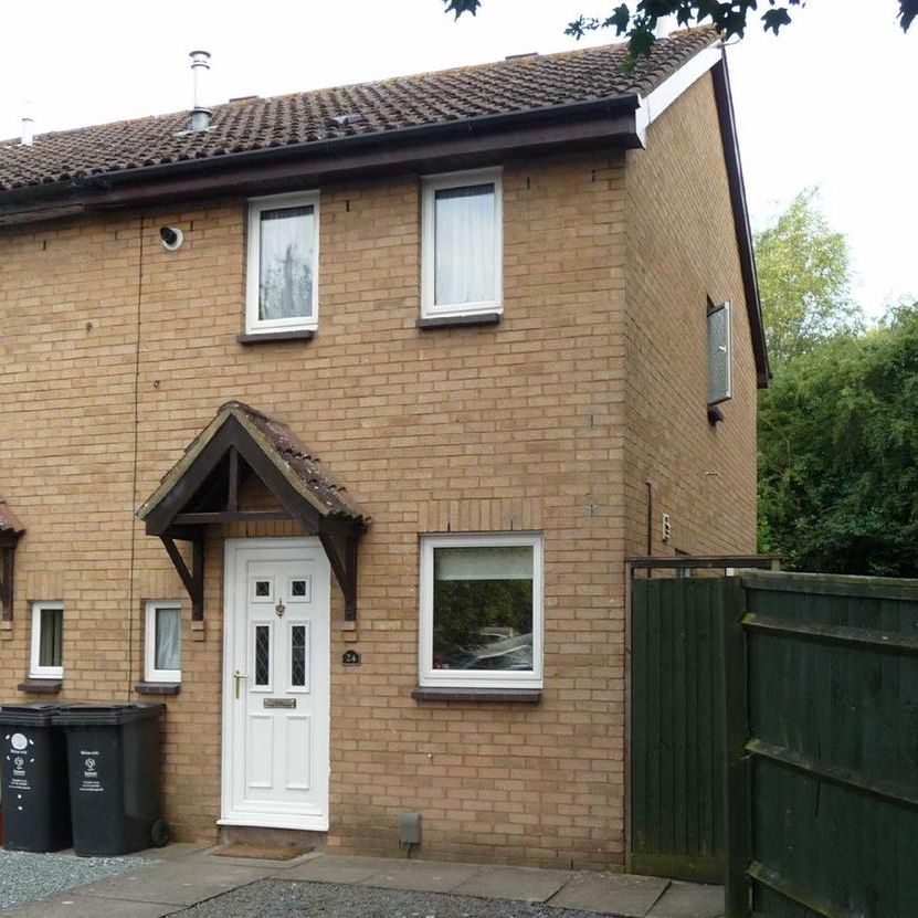 2 bedroom end of terrace house to rent - Photo 2