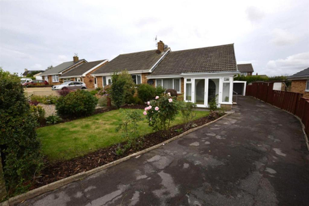 2 bedroom semi-detached house to rent - Photo 4