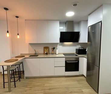 Piso de alquiler en Calle Mariano Soler Olmos, El Raval - Portes En... - Photo 6