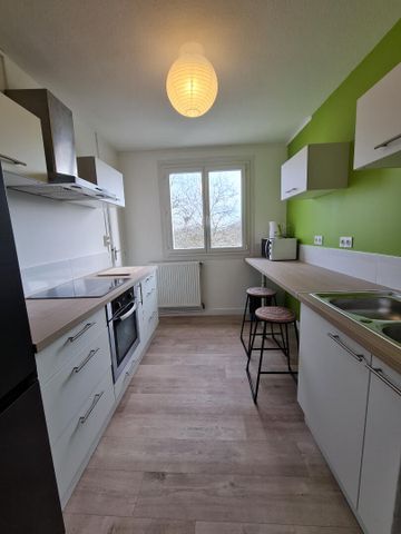 Location Appartement 5 pièces 83m² - Photo 5