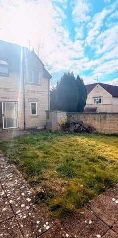 4 bedroom property to rent - Photo 2