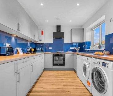 A SUPERB SHARED HOUSE FOR PROFESSIONALS Islip - Photo 6