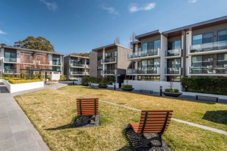 Executive Apartment Living in the Heart of Canberra's Inner South - Photo 3