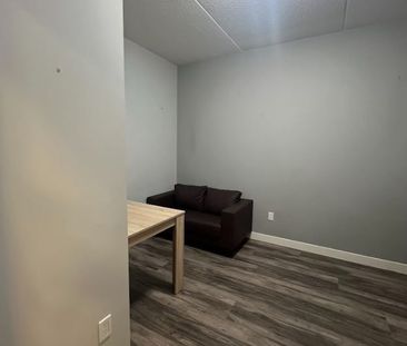 For Lease - 62 Balsam Street Unit# B207, Waterloo, Ontario - Photo 1