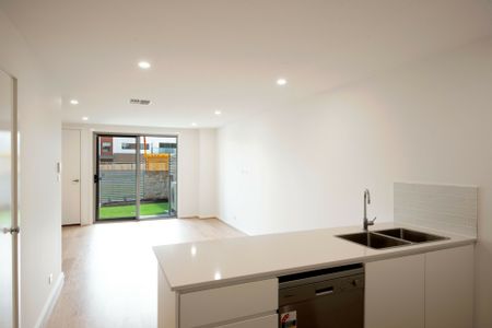 Waterfront Living at The Shoreline Villas! - Photo 2