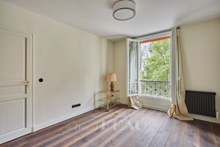 Location appartement, Paris 7ème (75007), 4 pièces, 88.01 m², ref 85373513 - Photo 2