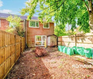 May Tree Close, Winchester, Hampshire, SO22 - Photo 2