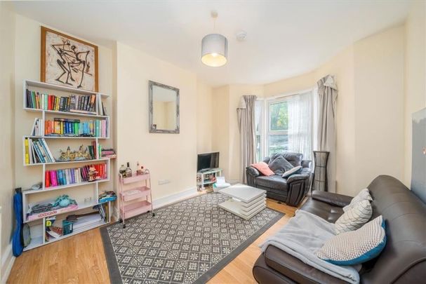 4 Bed Terraced House, Farmdale Road, SE10 - Photo 1