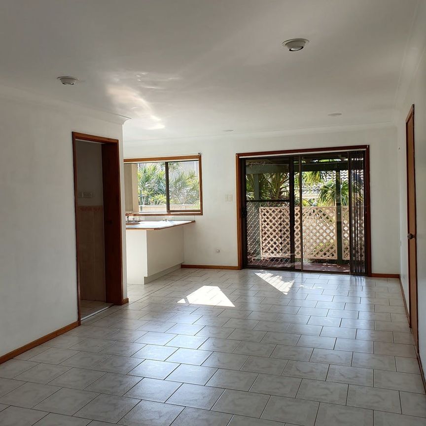 4 Goolagong Circuit - Photo 1