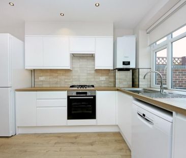 2 bedroom maisonette to rent - Photo 6