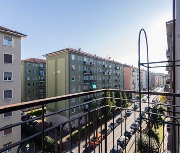 Bilocale in Via Santa Monica, Milano - Photo 3