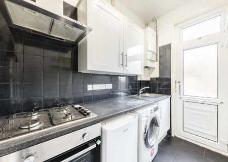 Links Road, SW17 9ED, London - Photo 4