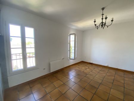 Location Appartement 2 pièces 32m² CASTELNAUDARY 11400 - Photo 3