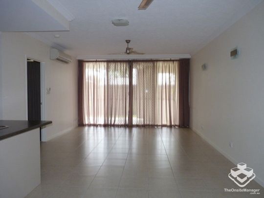 Three bedrooms, two bathrooms, ground floor apartment unit, West End, Townsville - Photo 1