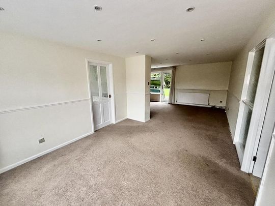 4 bedroom detached house to rent - Photo 1