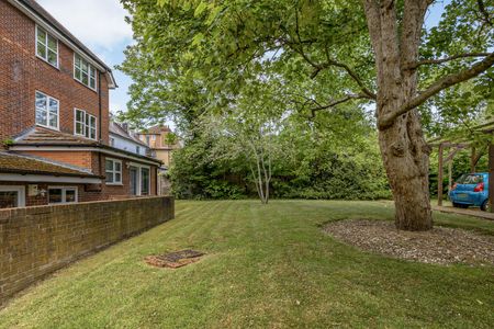 2 bedroom apartment to rent Cedar Road, Sutton, SM2 - Photo 4