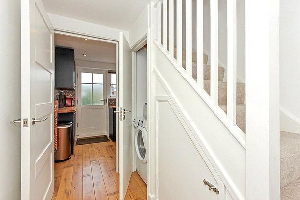 2 bedroom terraced house to rent - Photo 1