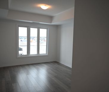 For Lease - 15 Kneeshaw Drive Unit# 115, Barrie, Ontario - Photo 2