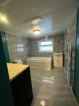 Room in a Shared House, Grange Road, E13 - Photo 1