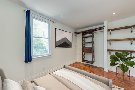 For Lease - 2066 Gerrard Street Unit# Upper, Toronto, Ontario - Photo 3