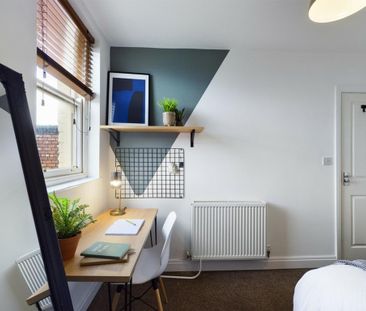 1 bedroom in a house share to rent - Photo 4